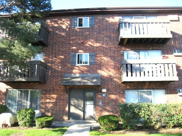 187 Pickwick Dr #1A