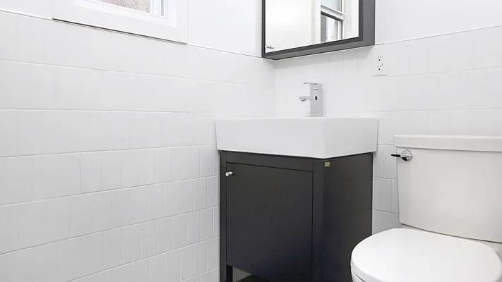 Rented by Nooklyn NYC LLC | media 28