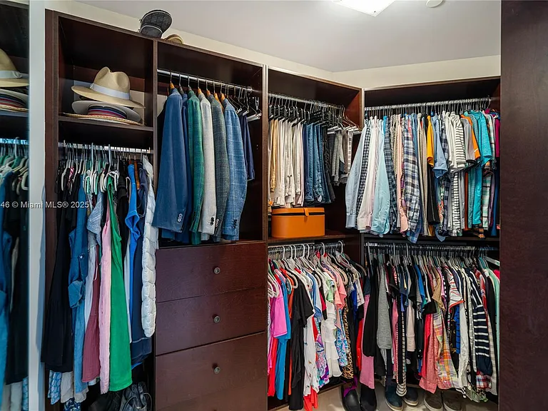 2020 N Bayshore Dr #4004 — Photo 12