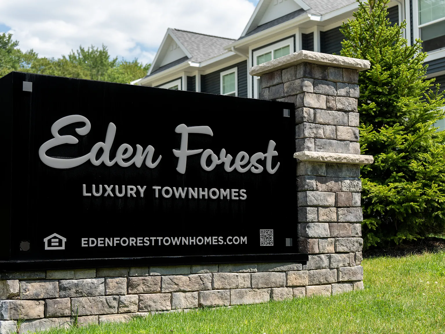 Eden Forest Townhomes — Photo 3