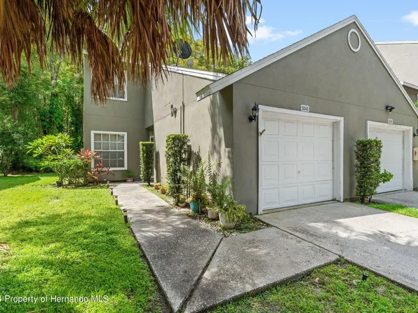 5846 Red Cedar Ln, Tampa, FL 33625