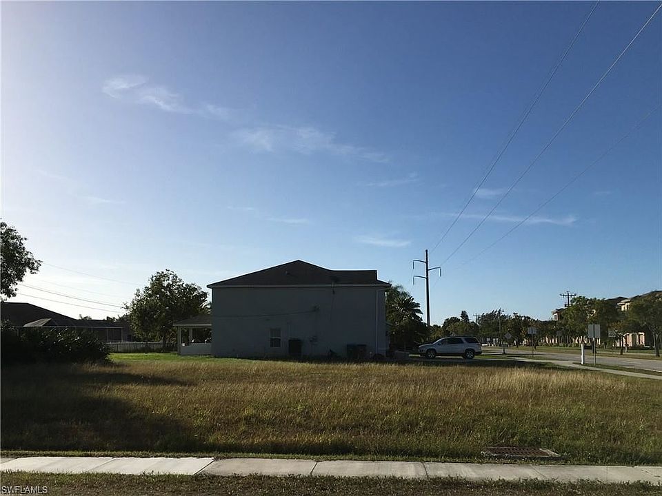 2nd image of 3705 Agualinda Blvd