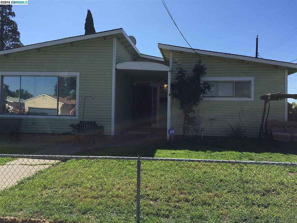 1st image of 400 E 14th St