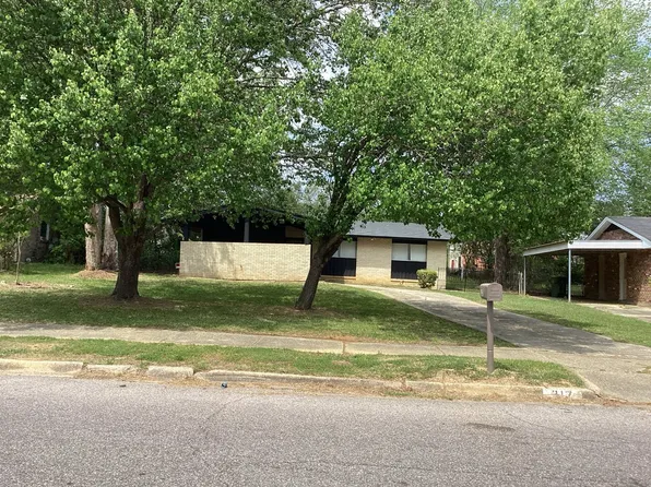 317 Southlawn Dr, Montgomery, AL 36108
