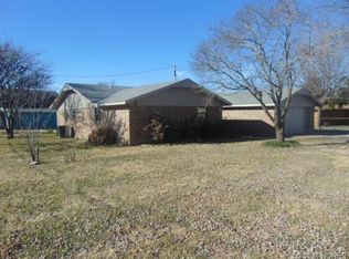 122 S 1st St, Morris, OK 74445