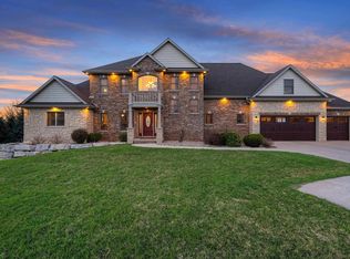 3675 Dickinson Rd, De Pere, WI 54115