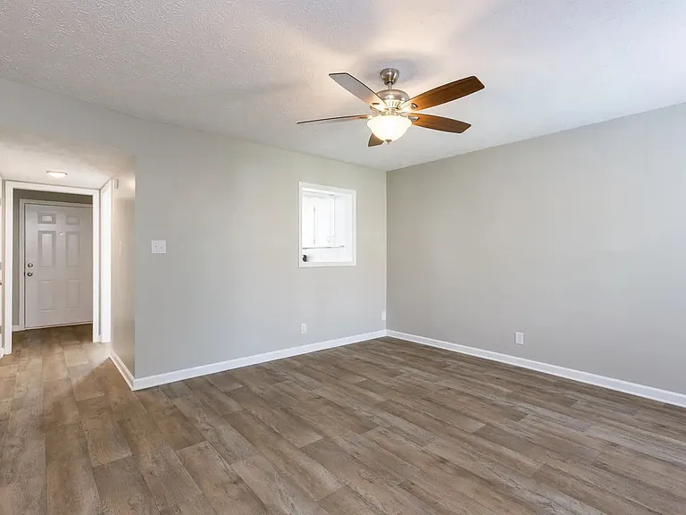 291 Dunbar Cave Rd — Photo 16