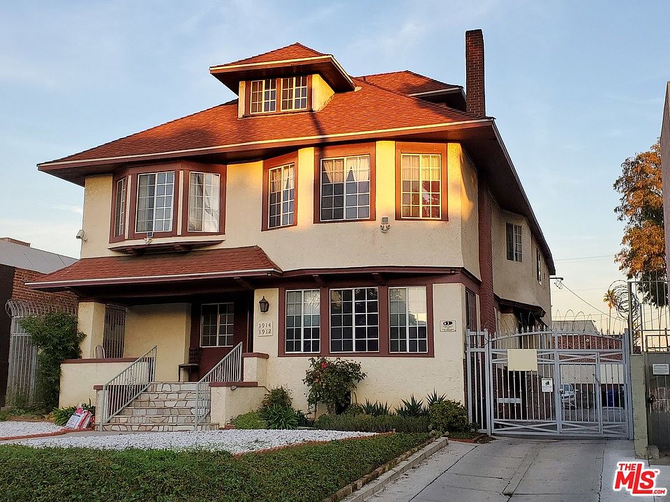 1st image of 1912 S Oxford Ave