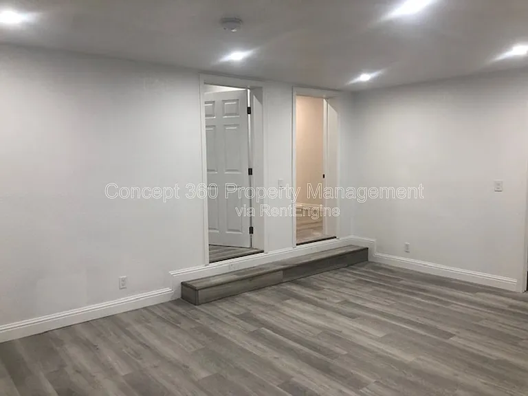 1327 W Parade St — Photo 13