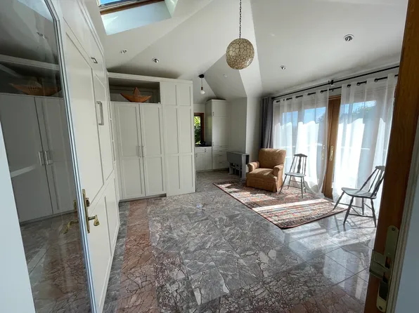 (undisclosed Address), Corte Madera, CA 94925