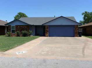 2717 Liberty Ln, Enid, OK 73703