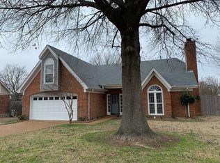 6518 Country Knoll Ct, Bartlett, TN 38135