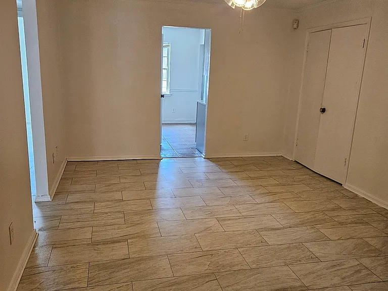 6101 N Brookline Ave #5 — Photo 8