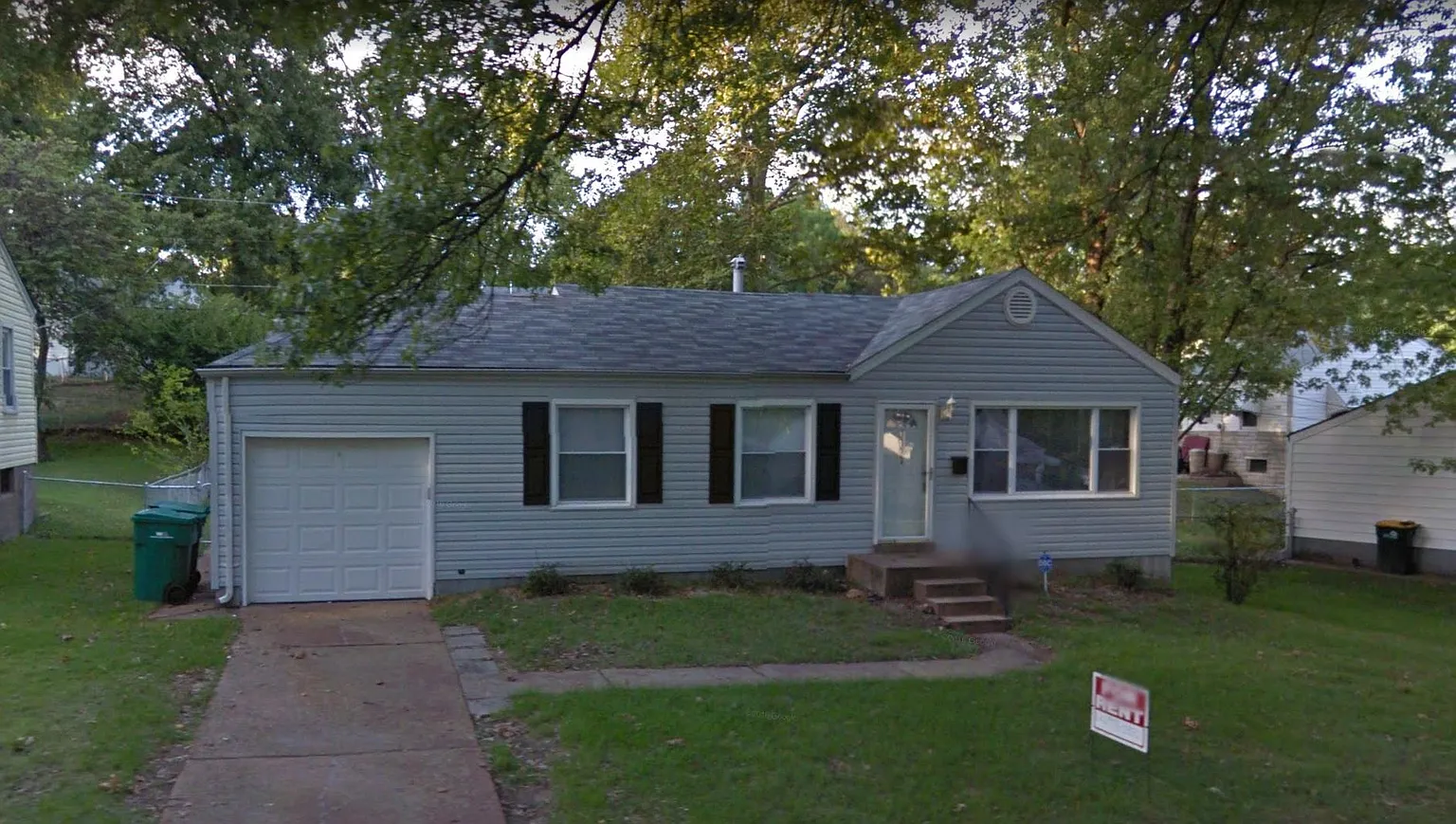 1127 Laire Dr photo 1