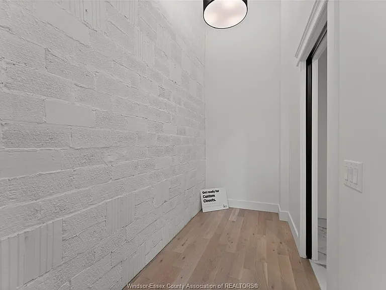 247 Brock St #204 — Photo 22