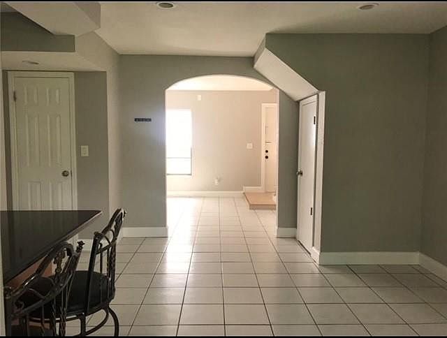 1st image of 20 Laredo Place #2-1