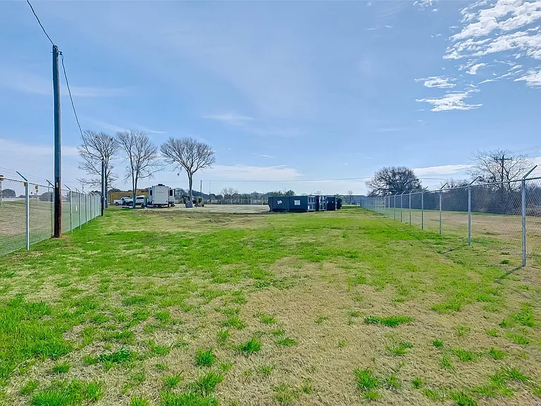 9655 Kerr Rd — Photo 8