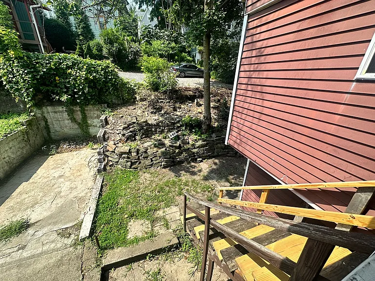 147 Virginia Ave — Photo 23