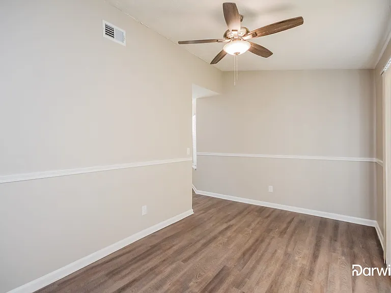 1611 Rolling Hills Trl SE — Photo 6