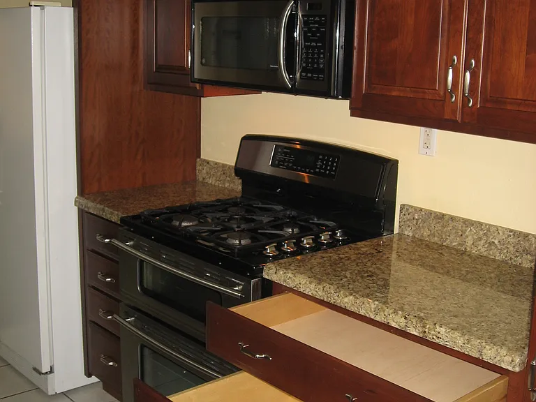6088 Charae St — Photo 9
