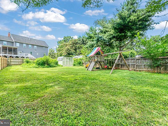5th image of 6437 Holyoke Dr
