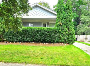 4306 Circle Dr, Flint, MI 48507