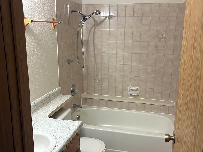 4318 Hunting Meadows Cir — Photo 5