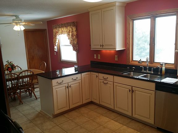 2nd image of 217 Westview Dr