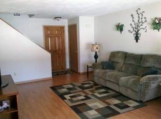 1225 E Roeland Ave, Appleton, WI 54915