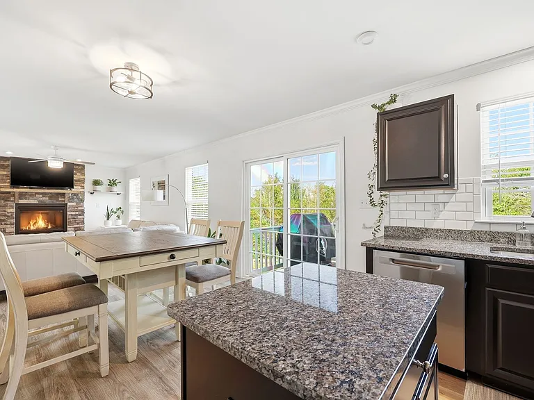 4435 Sunset Dr — Photo 17