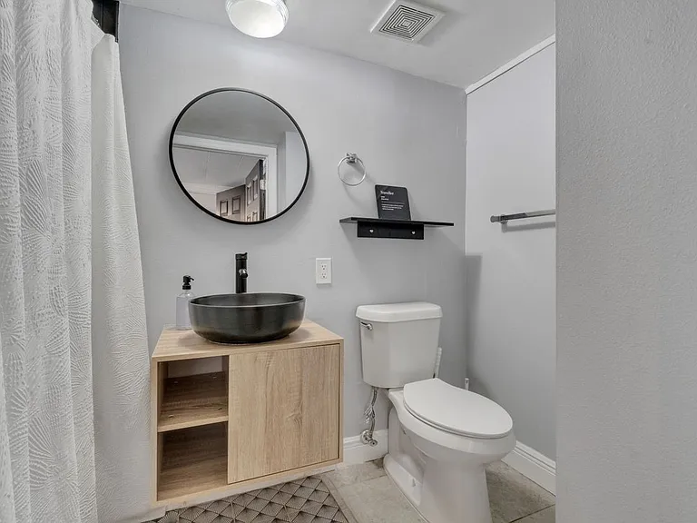 415 S Hyer Ave #B — Photo 19