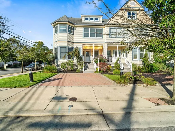 33 N Jefferson Ave, Margate, NJ 08402