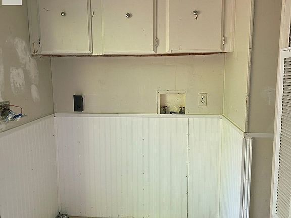 4th image of 9901 Halifax Rd