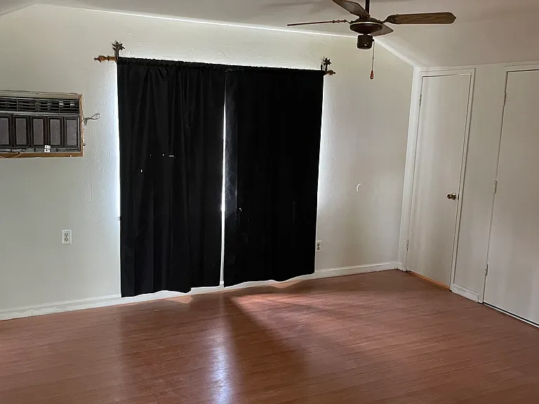 353 Pullman Ave — Photo 7