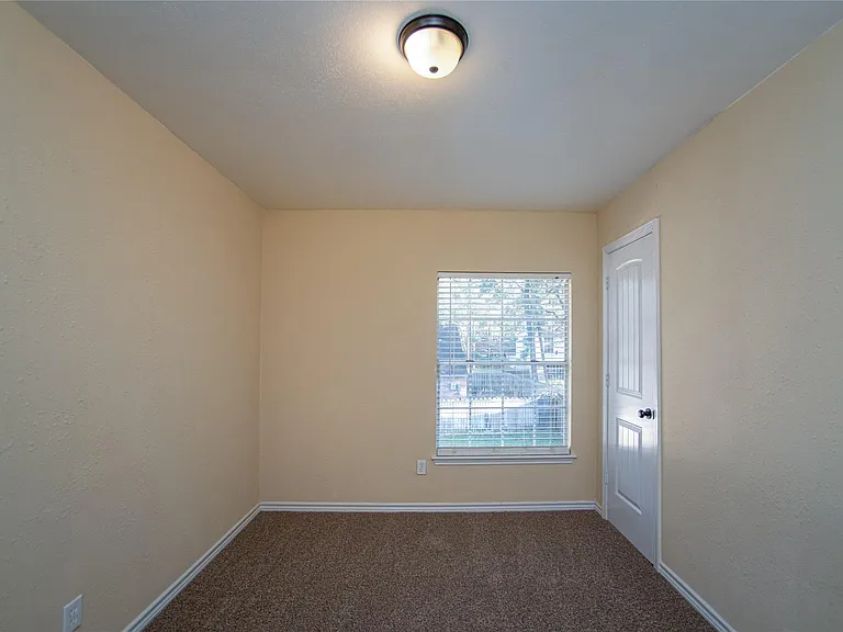 3 Sheep Meadow Pl — Photo 19