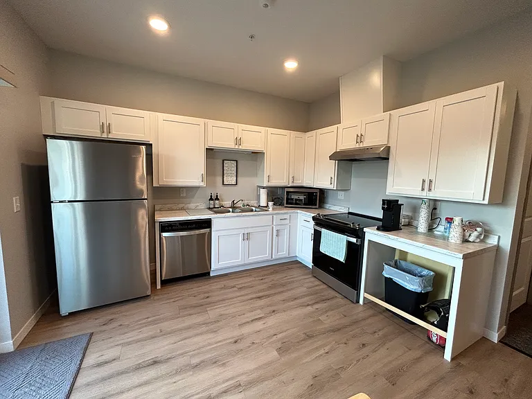 Rum River Residential Suites — Photo 6