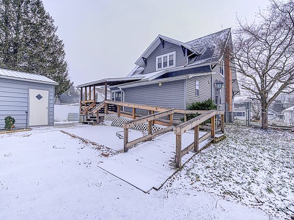 4th image of 145 Thorn St