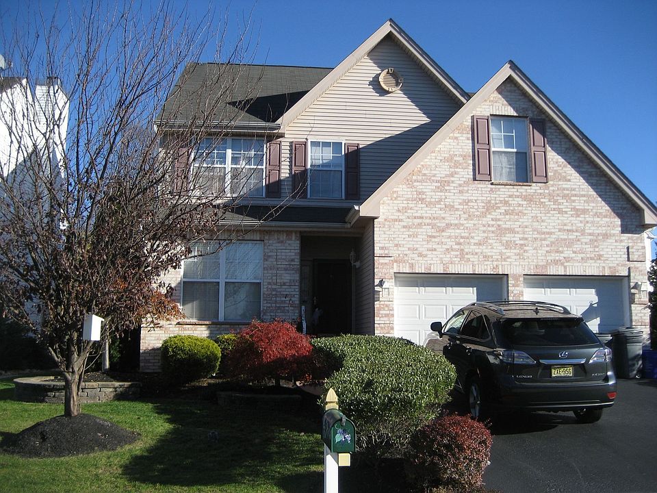Great Curb Appeal - Custom Brick