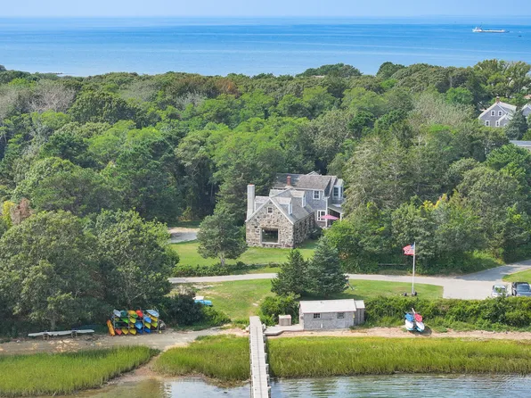 86 Uncle Roberts Road, West Yarmouth, MA 02673