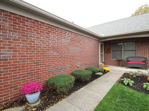 2nd image of 5577 Brighton Hill Ln