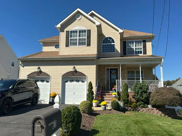 23 Columbus Ave, Cliffwood, NJ 07721