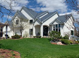 1472 Kingswood Ponds Rd, Eagan, MN 55122