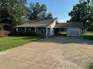 102 Corky Boyd Ave, Wills Pt, TX 75169