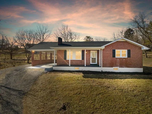 1965 Alum Spring Rd, Pulaski, VA 24301