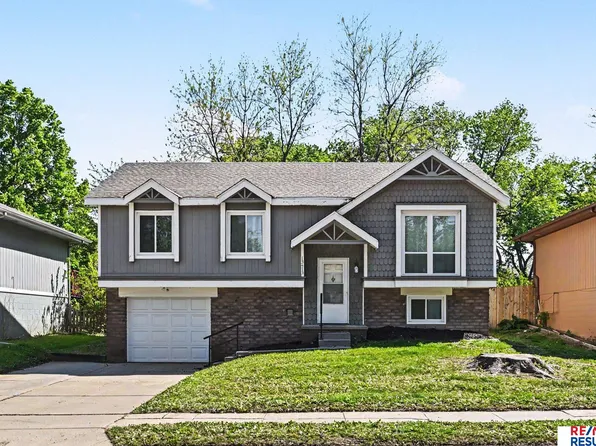 13415 Emiline St, Omaha, NE 68138