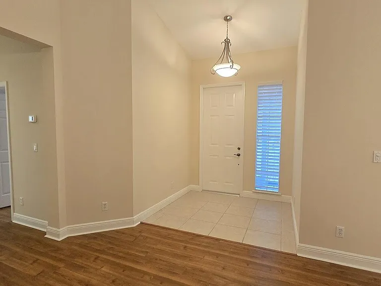 1463 SE Tidewater Pl — Photo 8