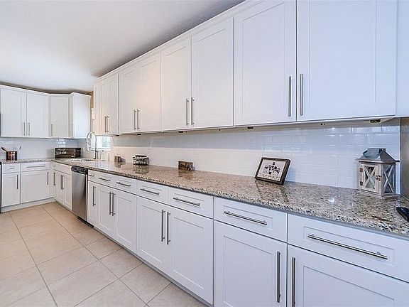 2nd image of 6848 Copperfield Dr