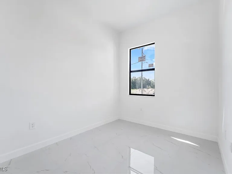 2602 73rd St W — Photo 15