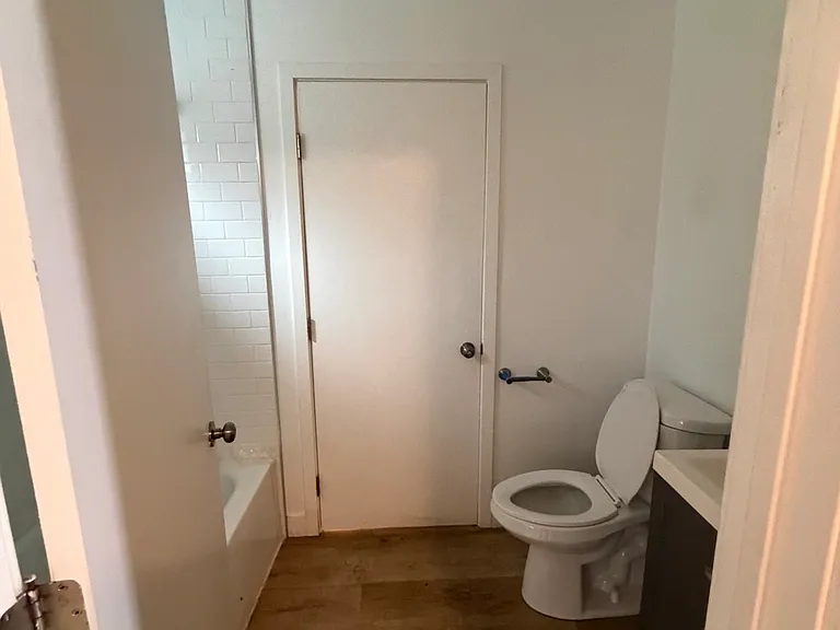 1941 Olive Ave — Photo 4