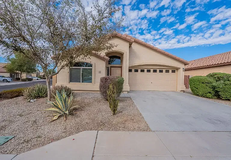 5040 S 235th Dr — Photo 7
